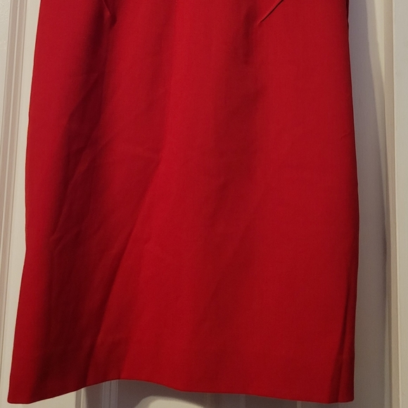 LIKE NEW CALVIN KLEIN SIZE 4 IN RED BEAUTIFUL COCKTAIL DRESS - Picture 4 of 5